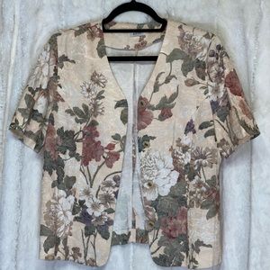 Vintage 🌸 Floral Short Sleeve Top
